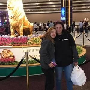 Meet your Posher, Valerie